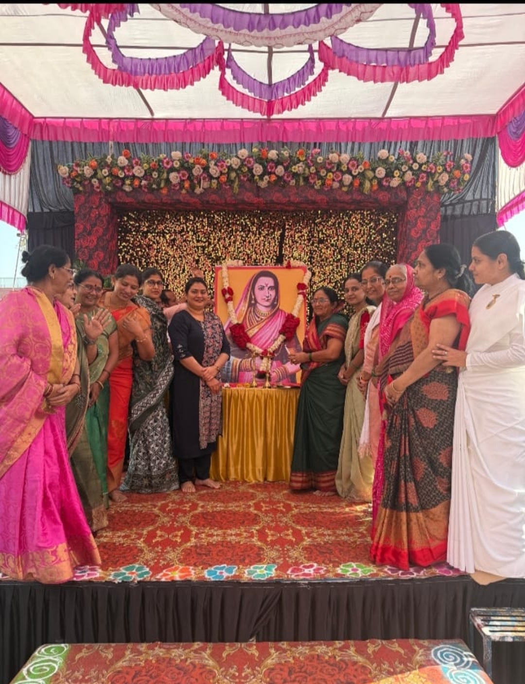 एरंडोलला राष्ट्रमाता राजमाता माँसाहेब जिजाऊ जयंती उत्साहात साजरी दिमाखदार कार्यक्रमात शहरातील उत्कृष्ट कार्य करणार्‍या महिलांचा सत्कार