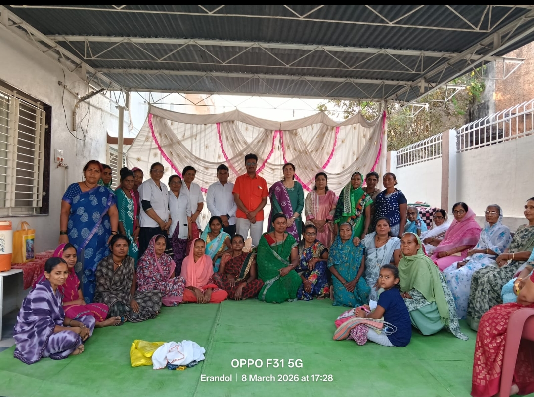 *घरकाम करणाऱ्या महिलांचा सन्मान, महिला दिनानिमित्त आगळावेगळा उपक्रम………!*  ​