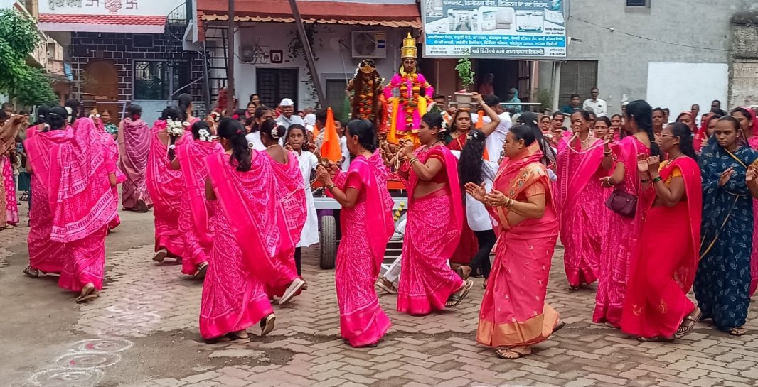 *एरंडोल येथे आषाढी एकादशी निमित्त रेवा गुजर समाजातर्फे जल्लोषात समर्थ गोविंद महाराज पालखी सोहळा………!*